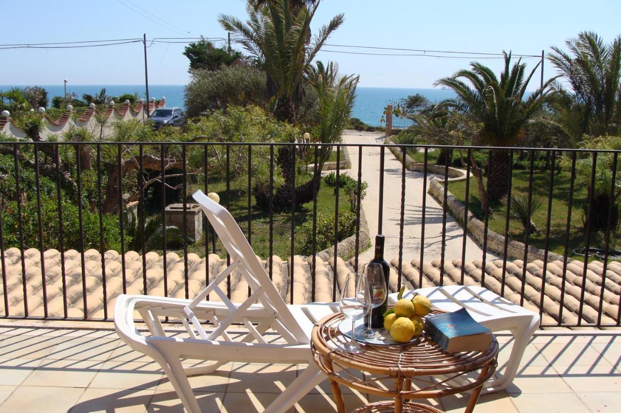 La Villa Rosa Al Mare Pozzallo Bagian luar foto