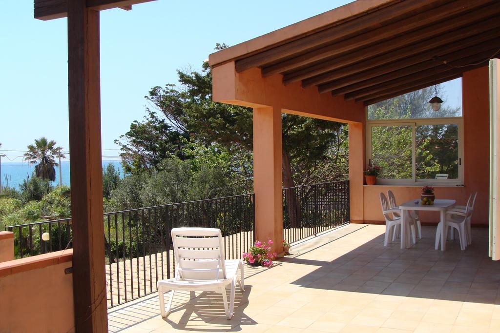 La Villa Rosa Al Mare Pozzallo Ruang foto