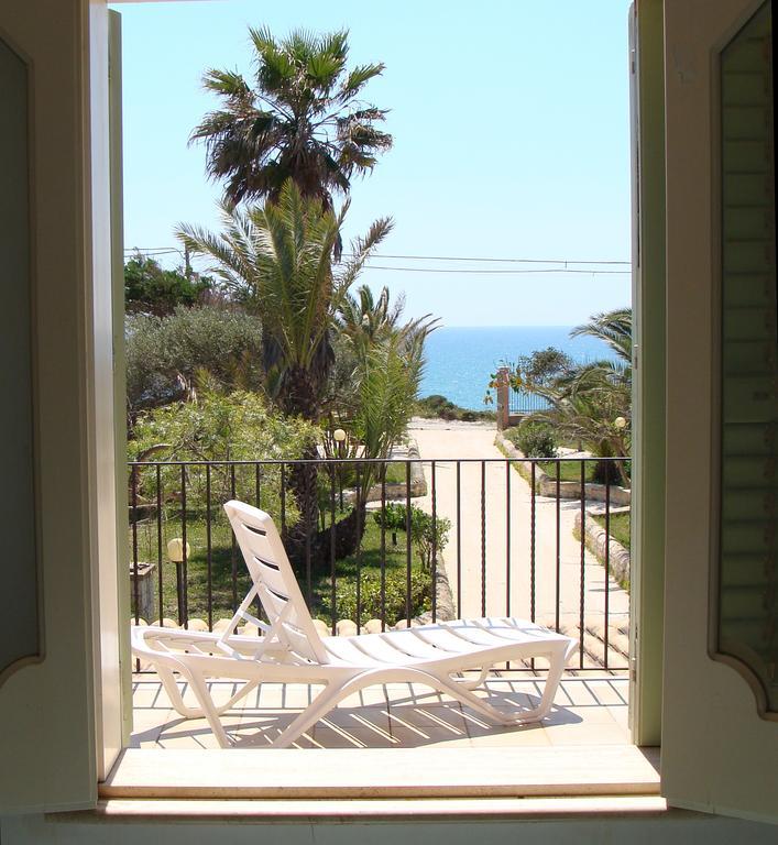 La Villa Rosa Al Mare Pozzallo Ruang foto