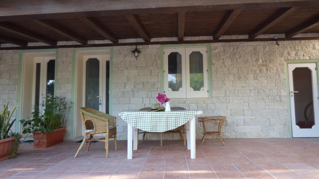 La Villa Rosa Al Mare Pozzallo Bagian luar foto