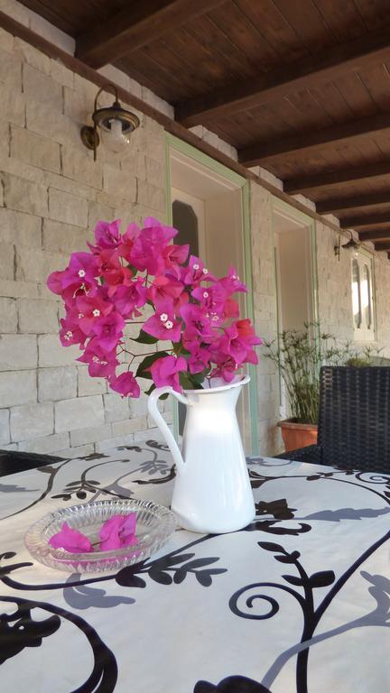 La Villa Rosa Al Mare Pozzallo Bagian luar foto