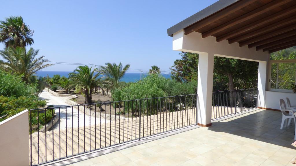 La Villa Rosa Al Mare Pozzallo Bagian luar foto